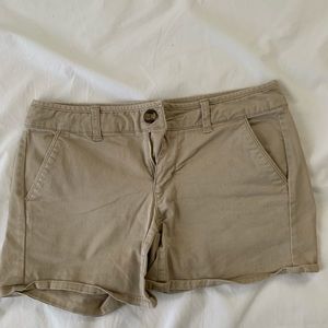 American eagle khaki shorts size 2
